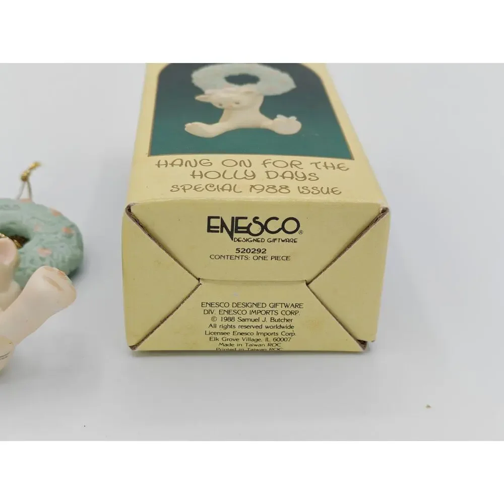 Precious Moments Enesco Hang On For The Holly Days Figurine 1988 520292